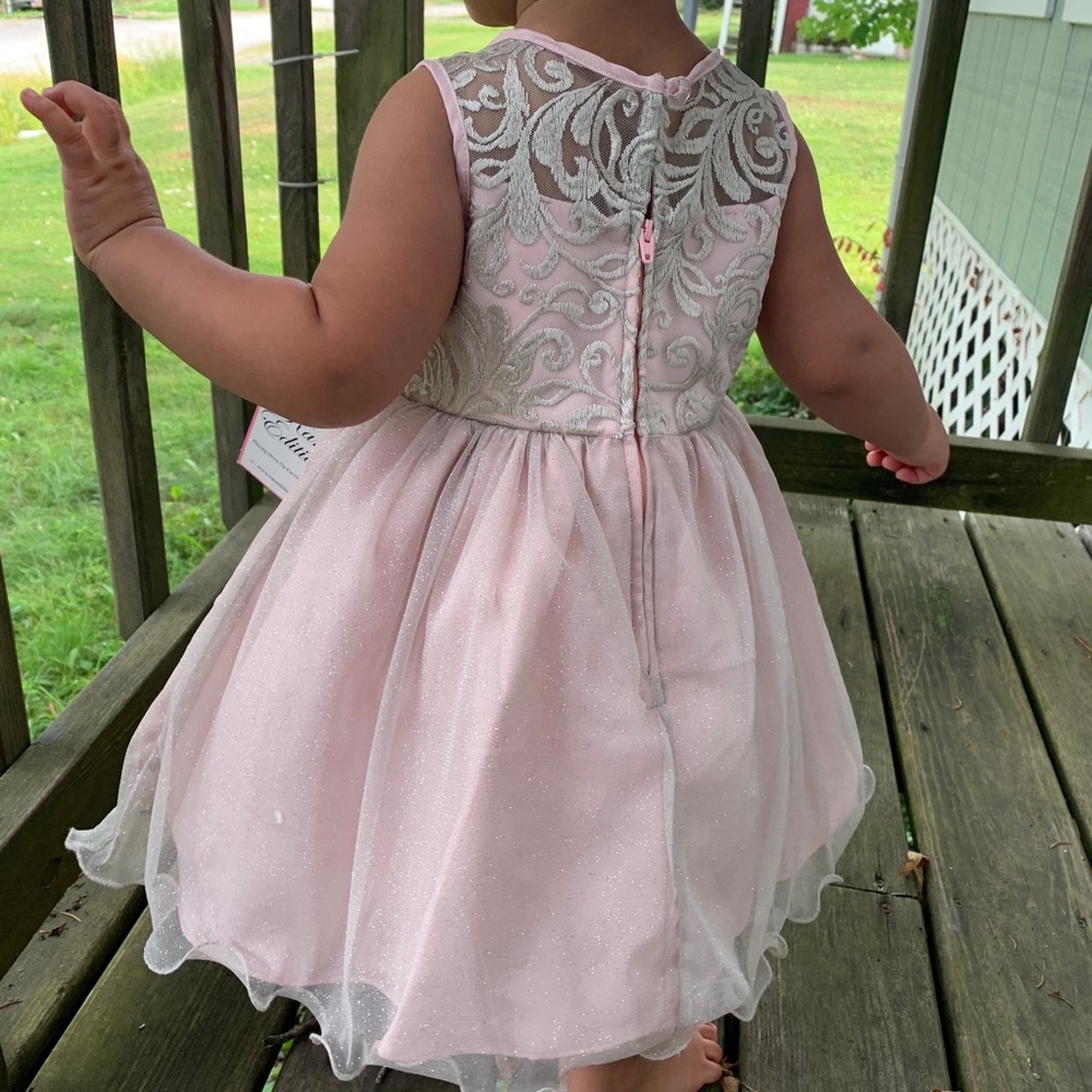 Dress - Picture 2 of 2